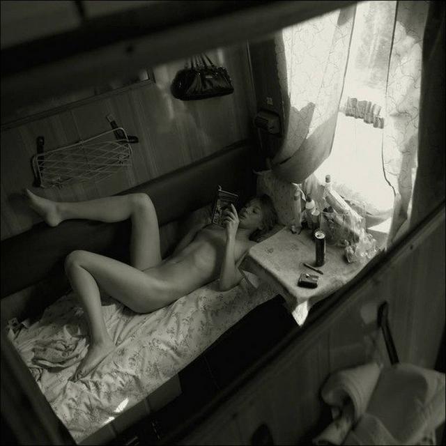 Проводницы и пассажирки в эротических соло в поездах - секс порно фото