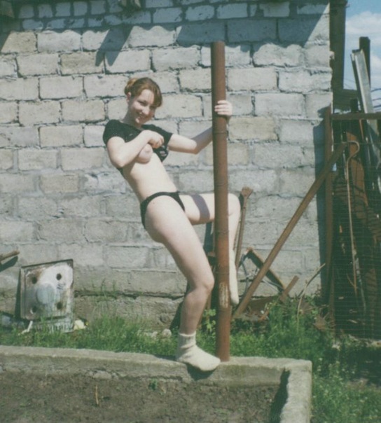 Подборка леди с раздвинутыми ножками - секс порно фото